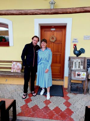 591fa05e-1f33-46a5-8b86-45d22b96b073